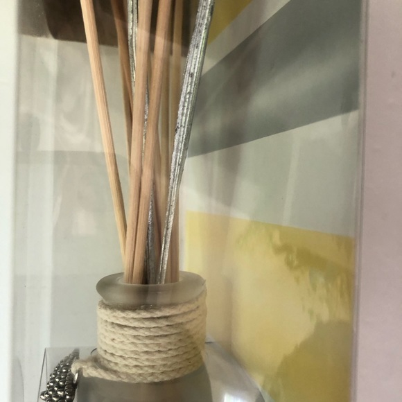 Aromatherapy Diffuser Set Vanilla Grapefruit NWT - Picture 9 of 12